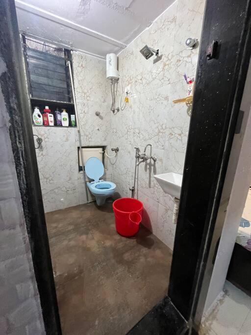 Budget Friendly 2bhk At Pali Hill Apartament